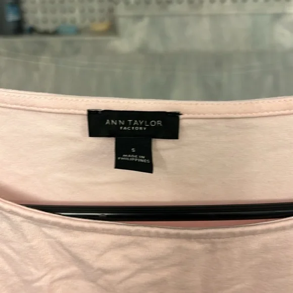 Soft light pink t shirt - Picture 4 of 8